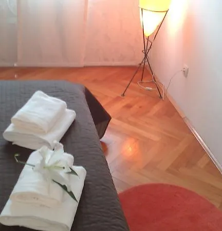 Apartment Tim
